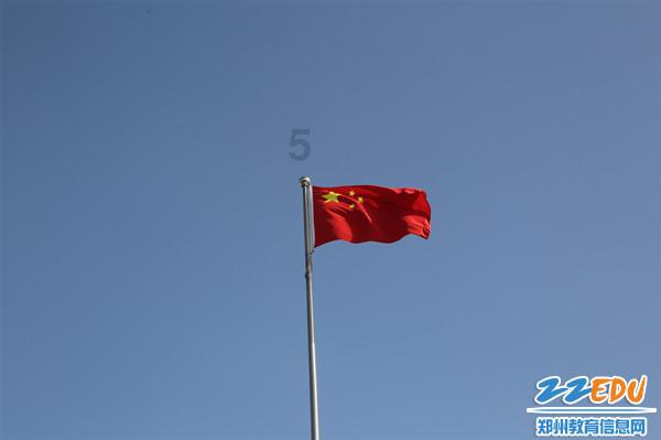逃出上锁的现代房间2